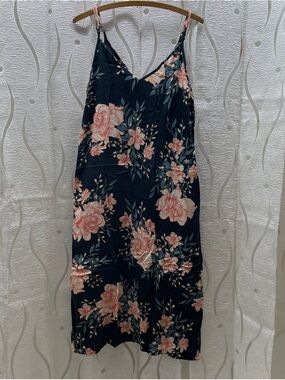 Billabong Floral Midi Dress Womens Medium Navy Blue Excellent Rayon Boho Slit